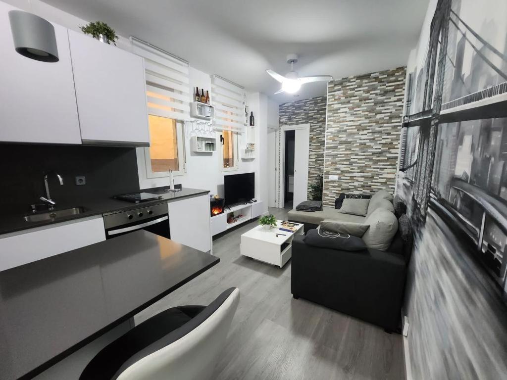 Embajadores, Apartamento Moderno Y Centrico Para 4 마드리드 외부 사진